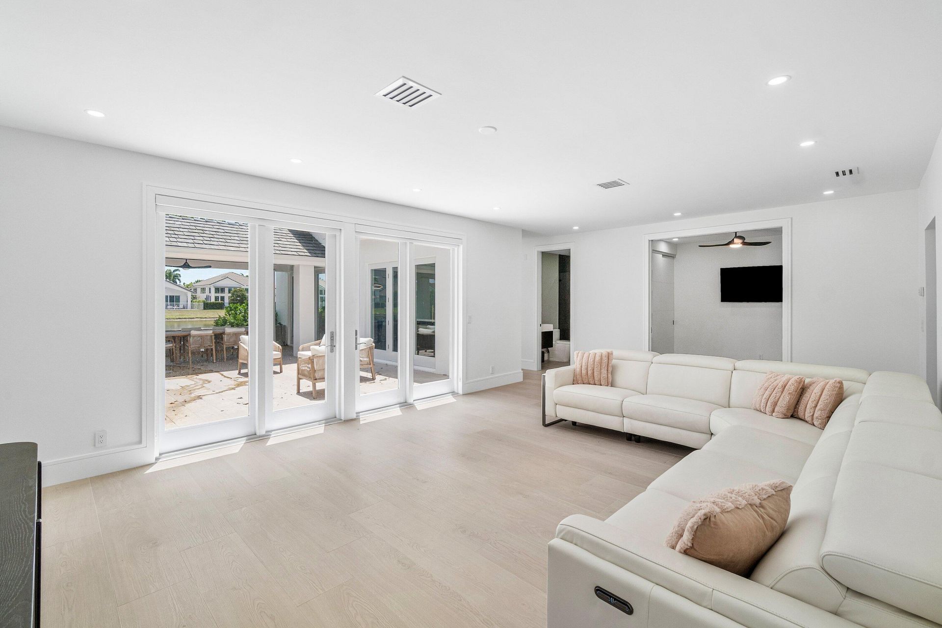 5768 NW 39th Avenue, Boca Raton, FL 33496 Photo