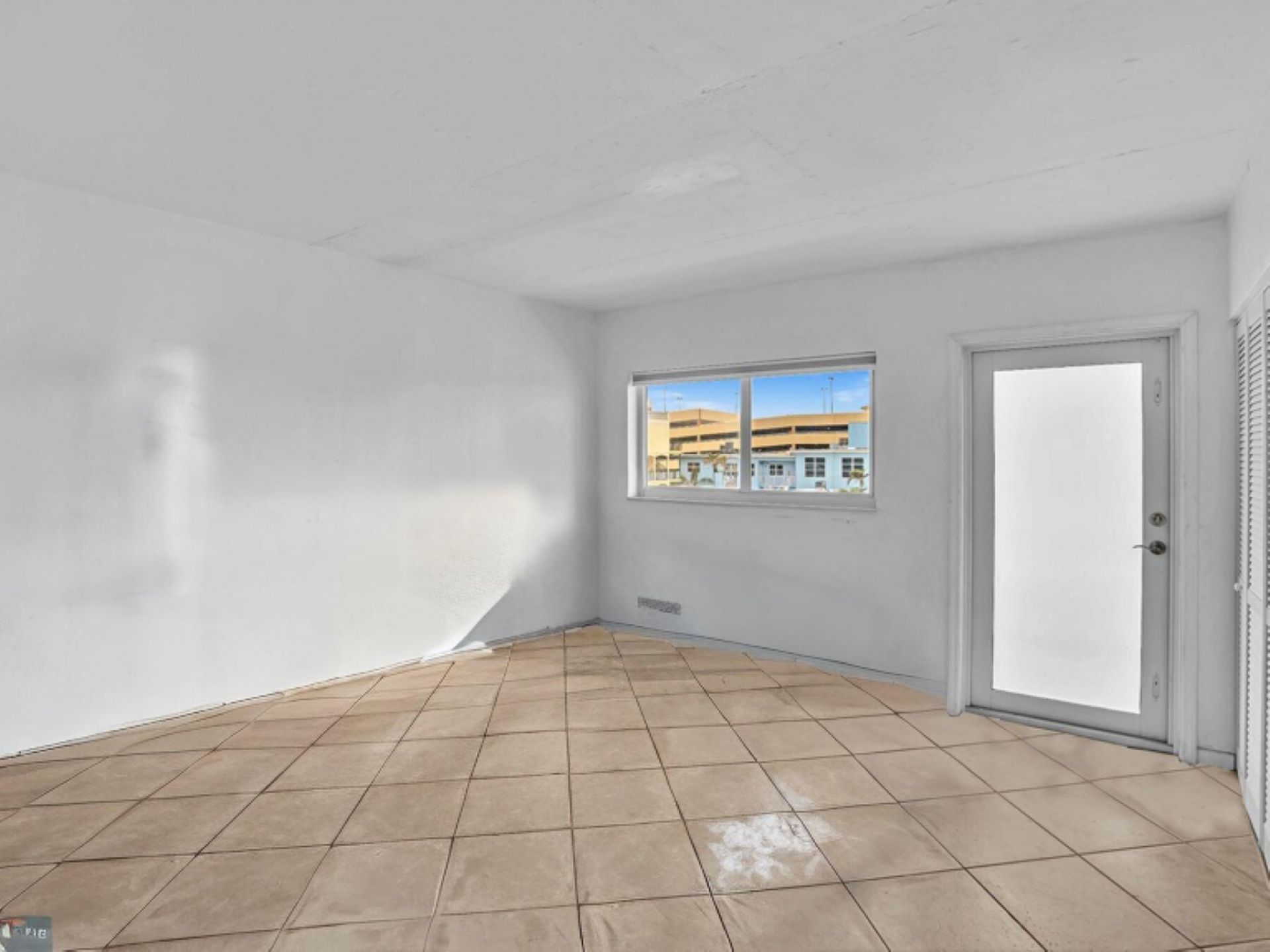 320 S Surf Road, Unit 402, Hollywood, FL 33019 Photo