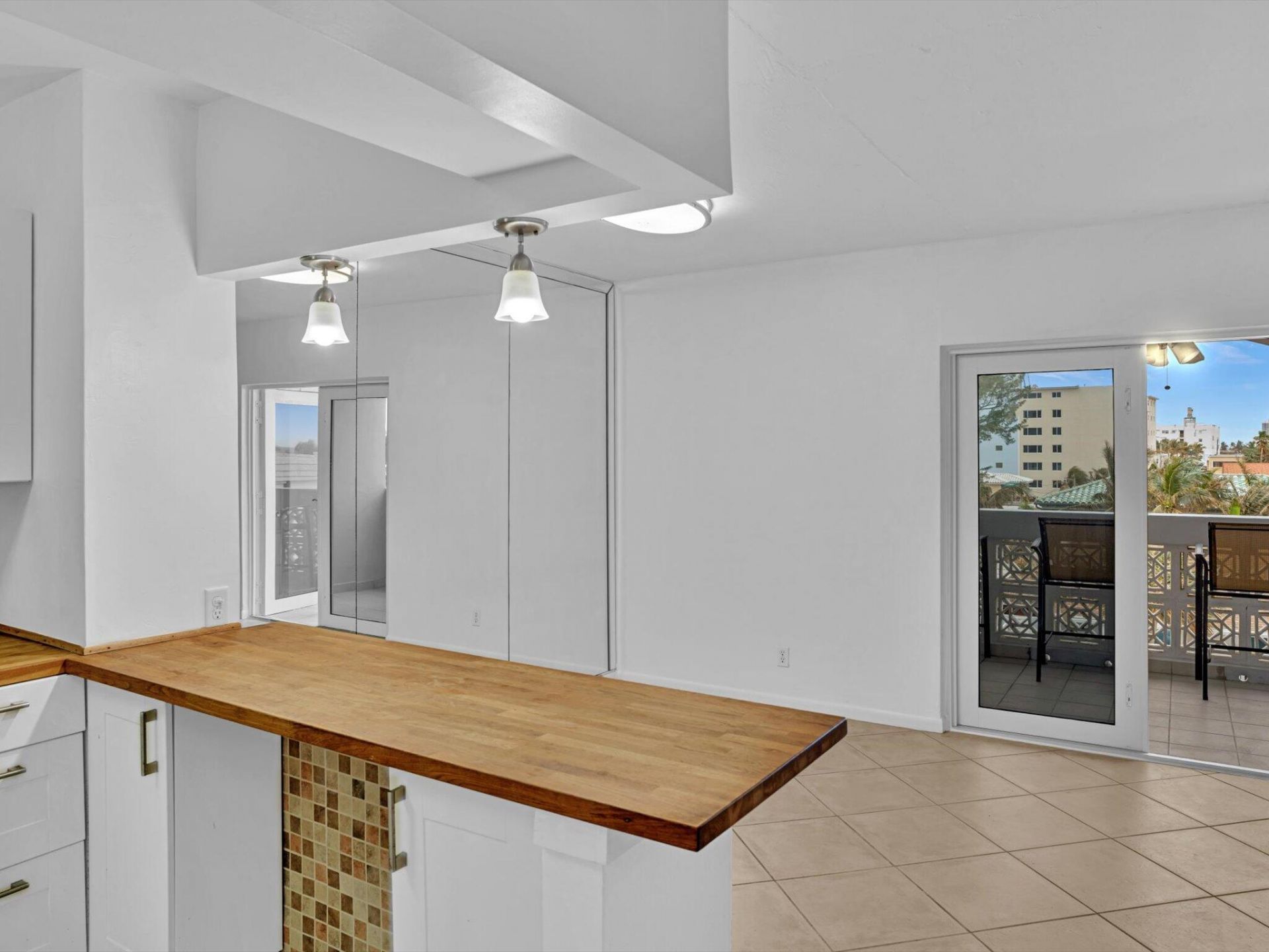 320 S Surf Road, Unit 402, Hollywood, FL 33019 Photo