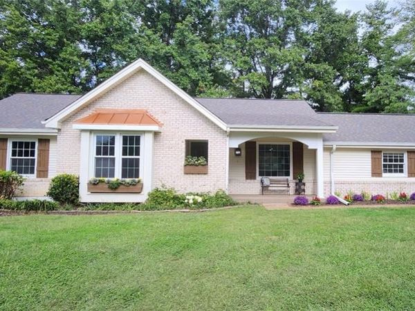 503 Briarwyck Drive, Ballwin, MO 63011