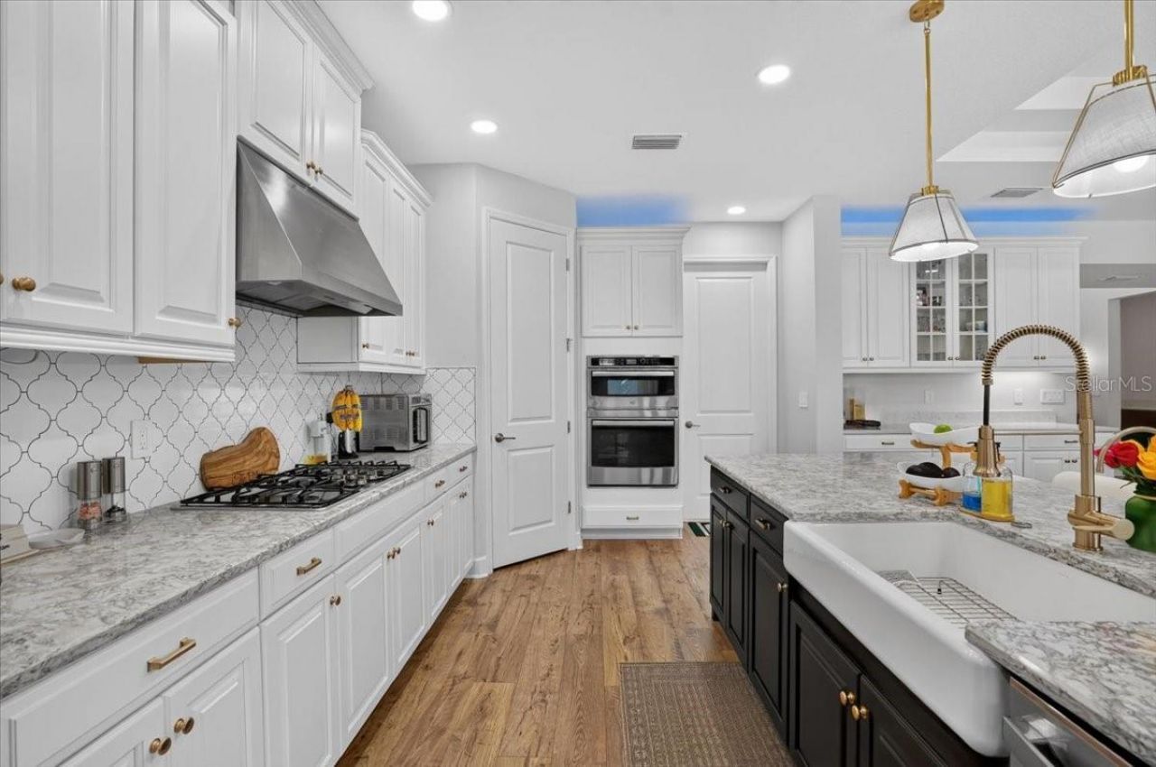 10203 Milky Way Circle, Sarasota, FL 34241 Photo