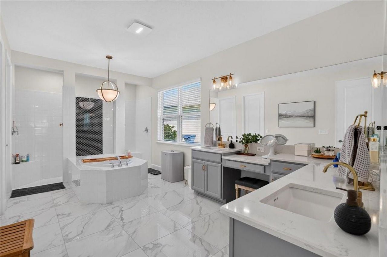 10203 Milky Way Circle, Sarasota, FL 34241 Photo