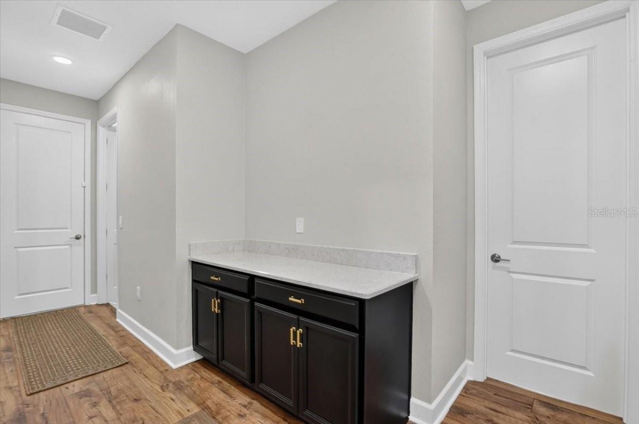 10203 Milky Way Circle, Sarasota, FL 34241 Photo