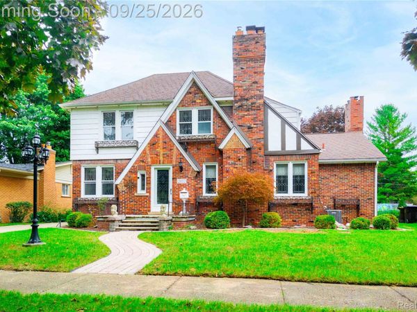 2032 S Trenton Drive, Trenton, Mi 48183