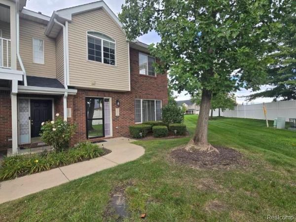 24015 Fairlane Boulevard , Woodhaven, Mi 48183