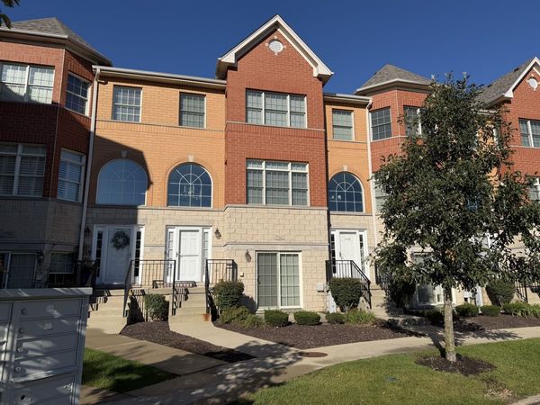 17942 Fountain Circle, Orland Park, IL 60467
