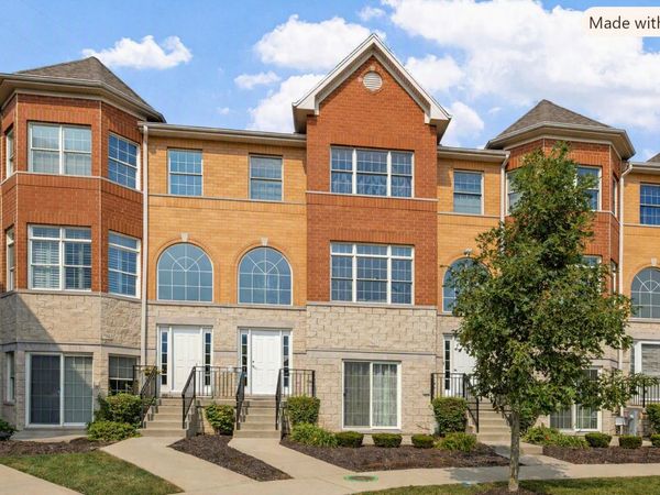 17942 Fountain Circle, Orland Park, IL 60467