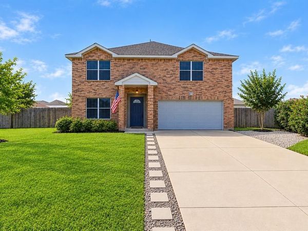 214 Hawthorne Court, Ponder, TX 76259