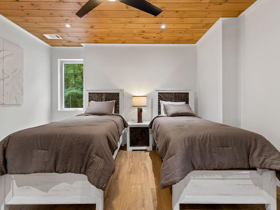 Property Image 103