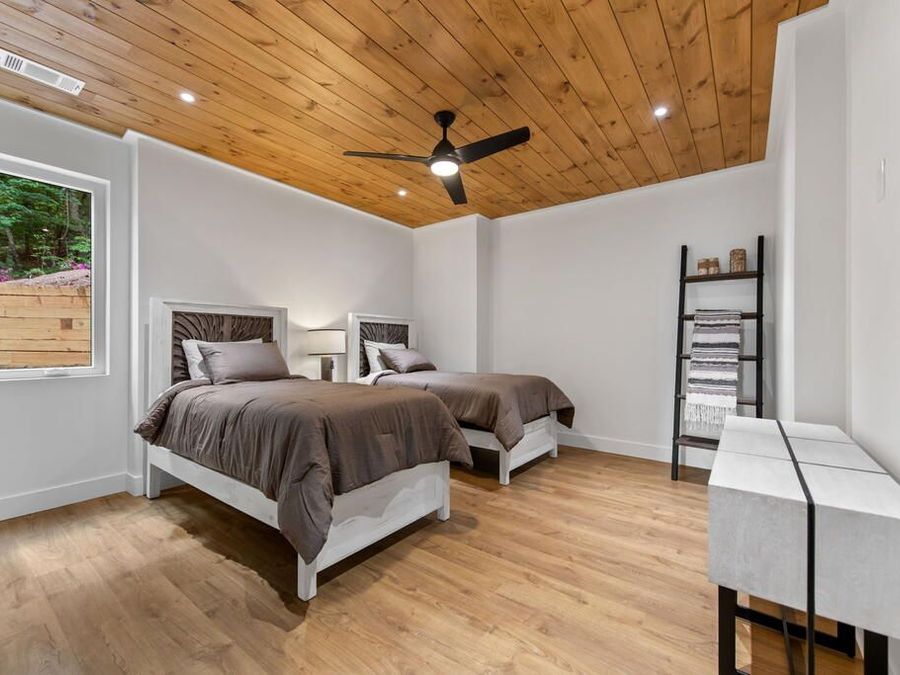 Property Image 104