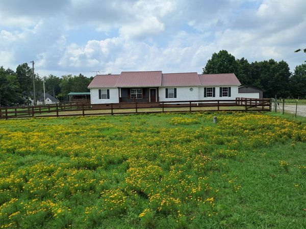 4120 Ball Ln, Chapel Hill, TN 37034