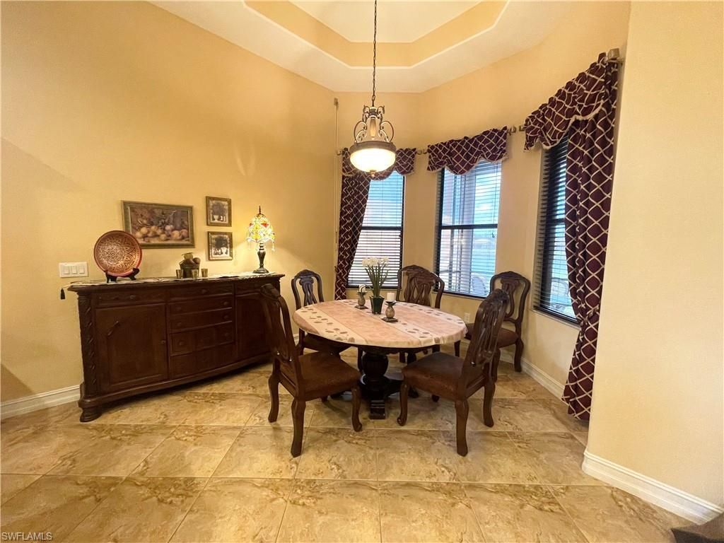 7302 Acorn Way , Naples, FL 34119 Photo