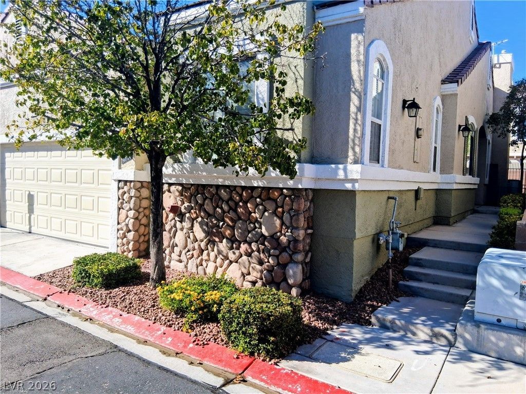 9116 Kings Town Avenue, Las Vegas, NV 89145 Main Photo