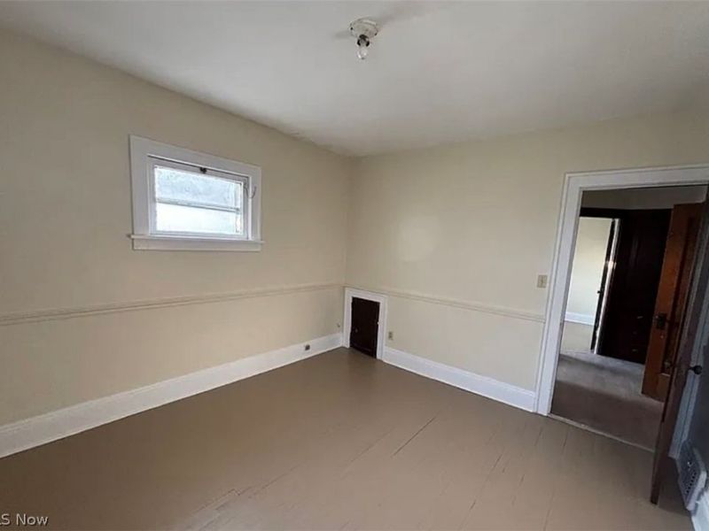 12722 Holborn Avenue, Cleveland, OH 44105 Photo 16
