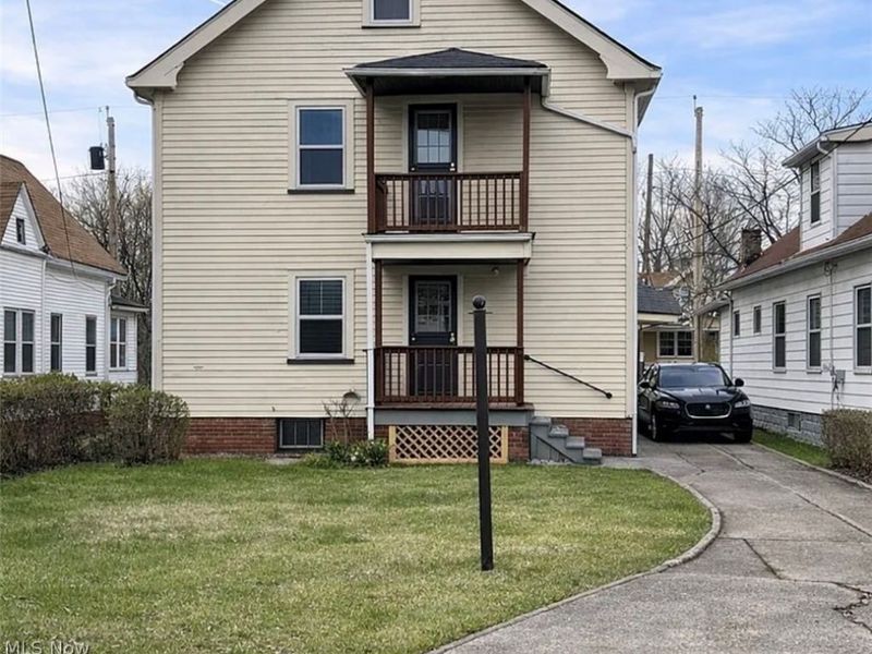 12722 Holborn Avenue, Cleveland, OH 44105 Photo 2