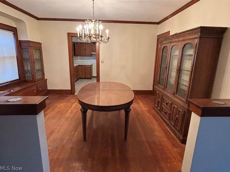 12722 Holborn Avenue, Cleveland, OH 44105 Photo 9