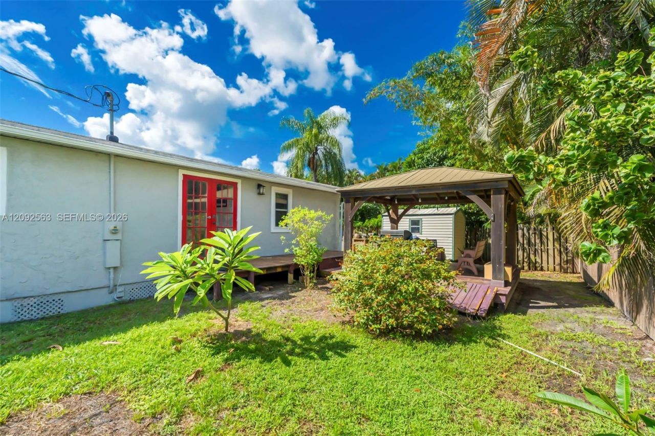 9239 Honeywell Rd, Lake Worth, FL 33467 Photo
