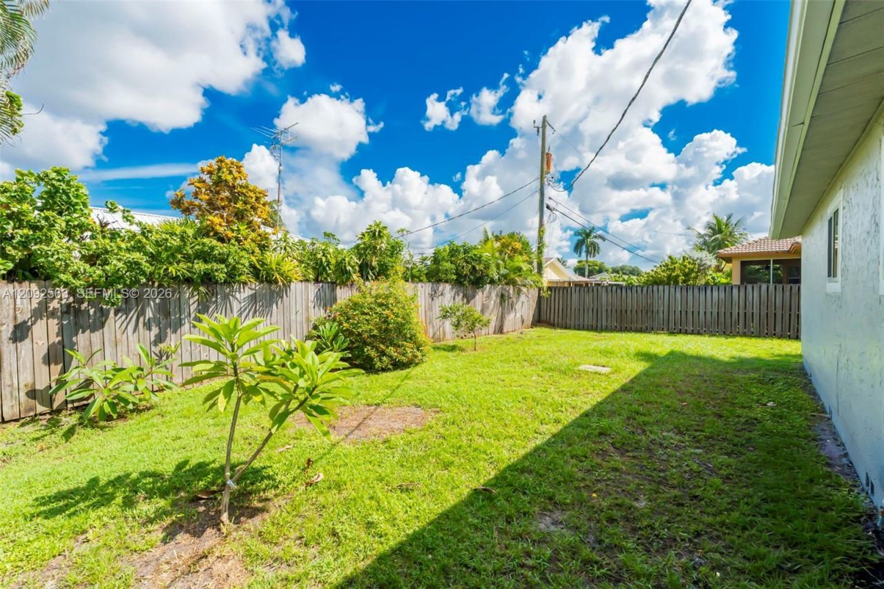 9239 Honeywell Rd, Lake Worth, FL 33467 Photo