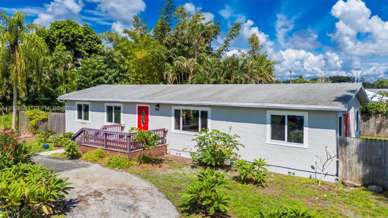 9239 Honeywell Rd, Lake Worth, FL 33467 Photo