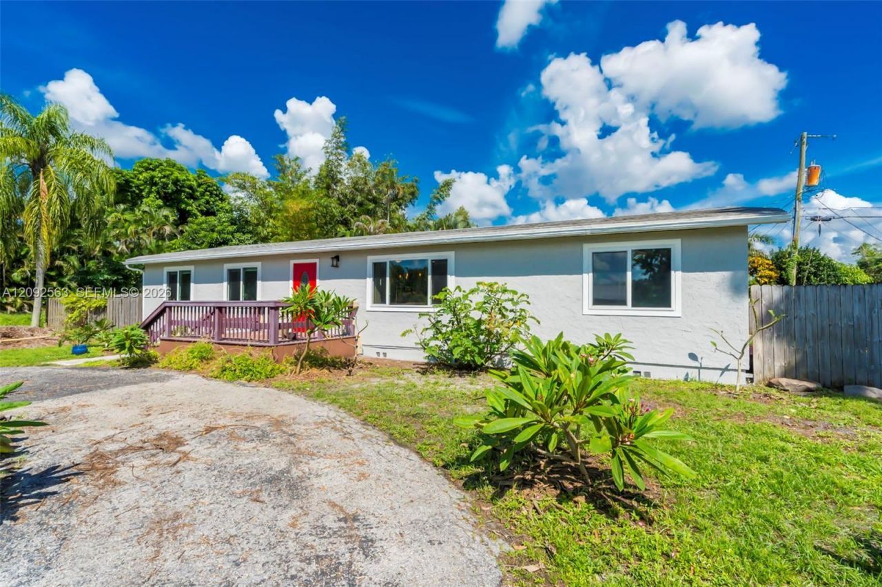 9239 Honeywell Rd, Lake Worth, FL 33467 Photo