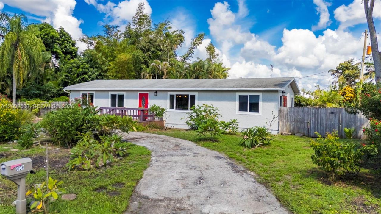9239 Honeywell Rd, Lake Worth, FL 33467 Photo