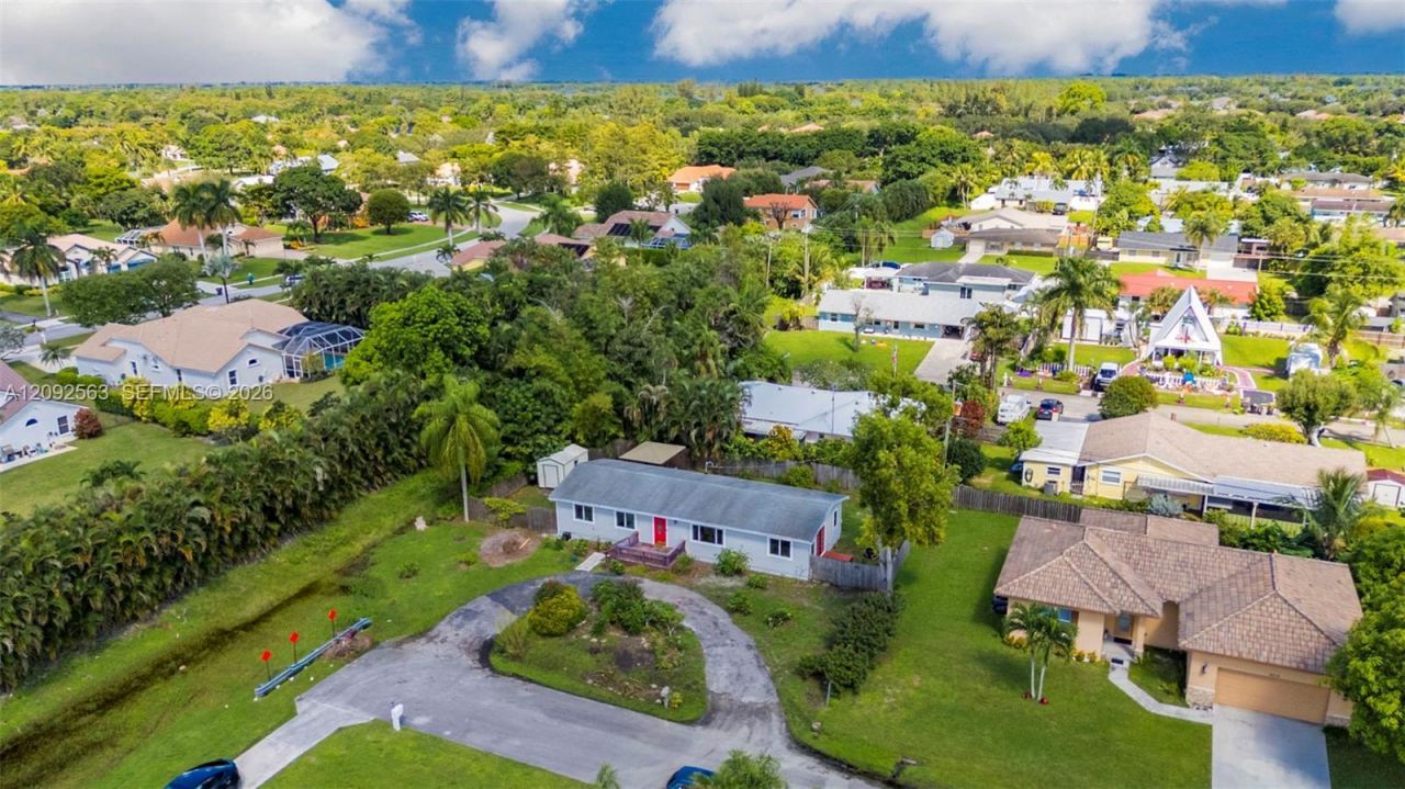 9239 Honeywell Rd, Lake Worth, FL 33467 Photo
