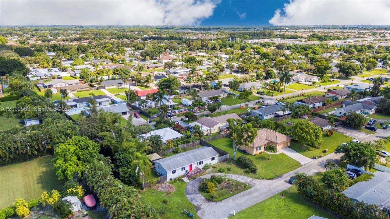 9239 Honeywell Rd, Lake Worth, FL 33467 Photo