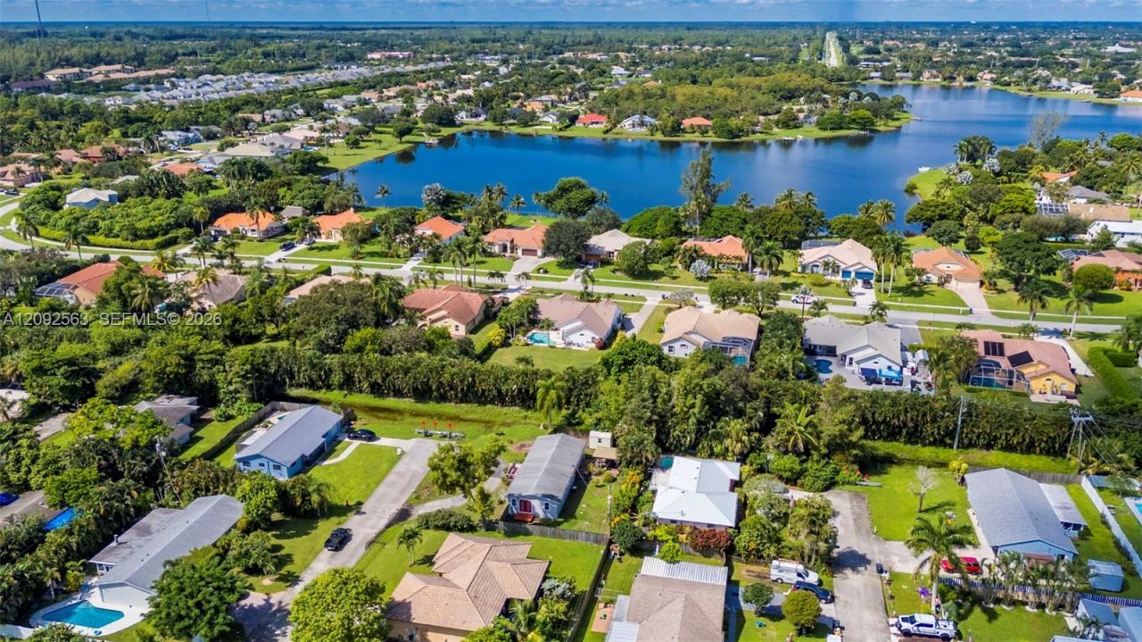9239 Honeywell Rd, Lake Worth, FL 33467 Photo