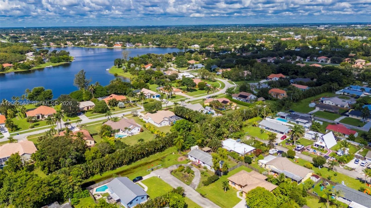 9239 Honeywell Rd, Lake Worth, FL 33467 Photo