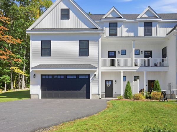 44 Stephen C Savage Way, Unit A, Plaistow, NH 03865