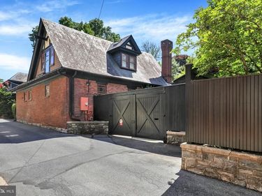 236 N CONCORD STREET, LANCASTER, PA 17603