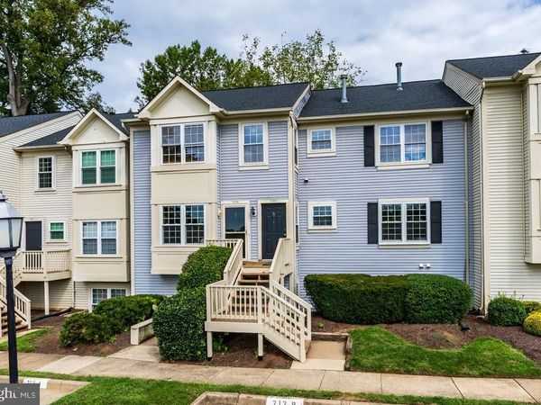 712 B CEDAR CREST DRIVE, Unit B, WARRENTON, VA 20186