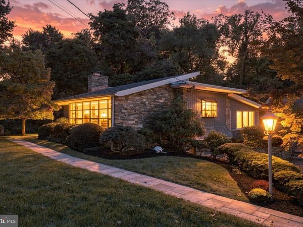 910 OLD HUNTINGDON PIKE, HUNTINGDON VALLEY, PA 19006