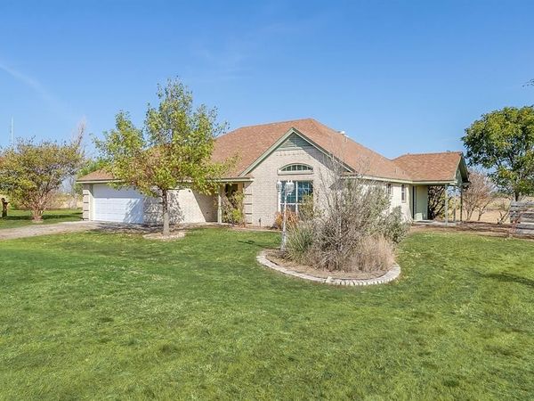 122 Blue Castle Court , Weatherford, TX 76088