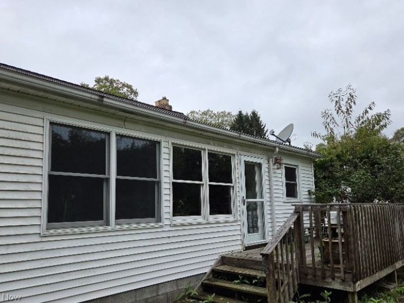 3221 Seifert Lewis Road, Hubbard, OH 44425 Photo 6