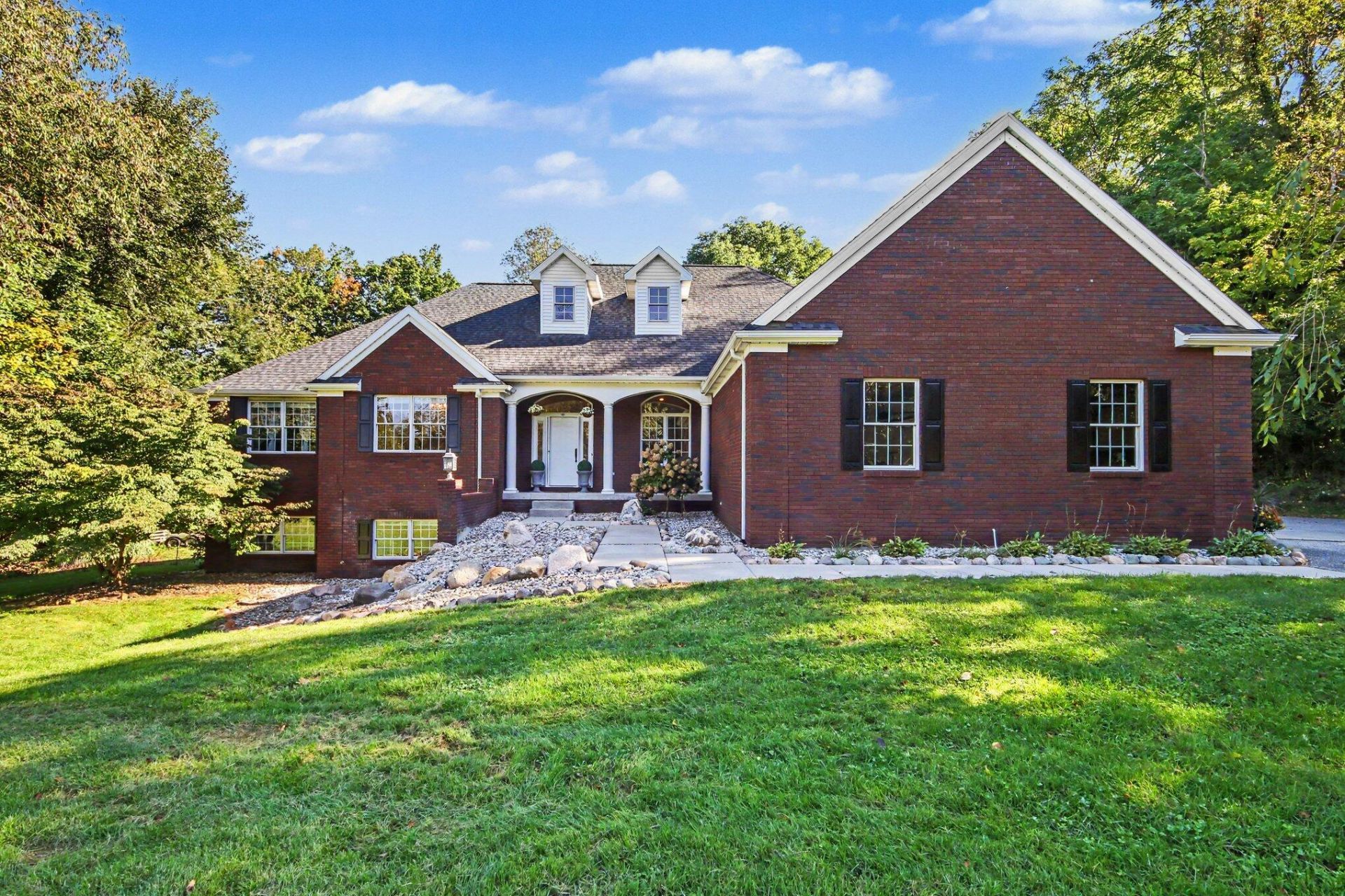8240 Powderhorn Trail Se, Caledonia, MI 49316 Main Photo