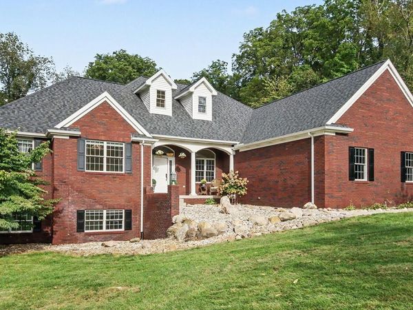 8240 Powderhorn Trail SE, Caledonia, MI 49316