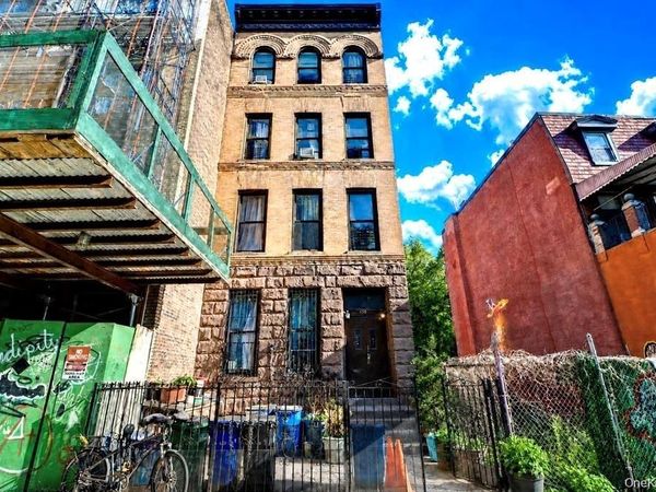 458 halsey street , Brooklyn, NY 11233