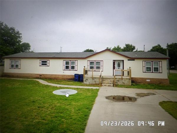 219 E SECOND Street, Calumet, OK 73014
