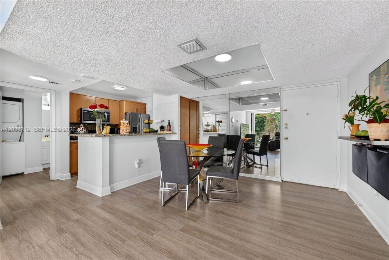 8002 SW 149th Ave , Unit B216, Miami, FL 33193 Photo