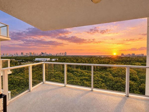 14951 Royal Oaks Ln , Unit 1804, North Miami, FL 33181