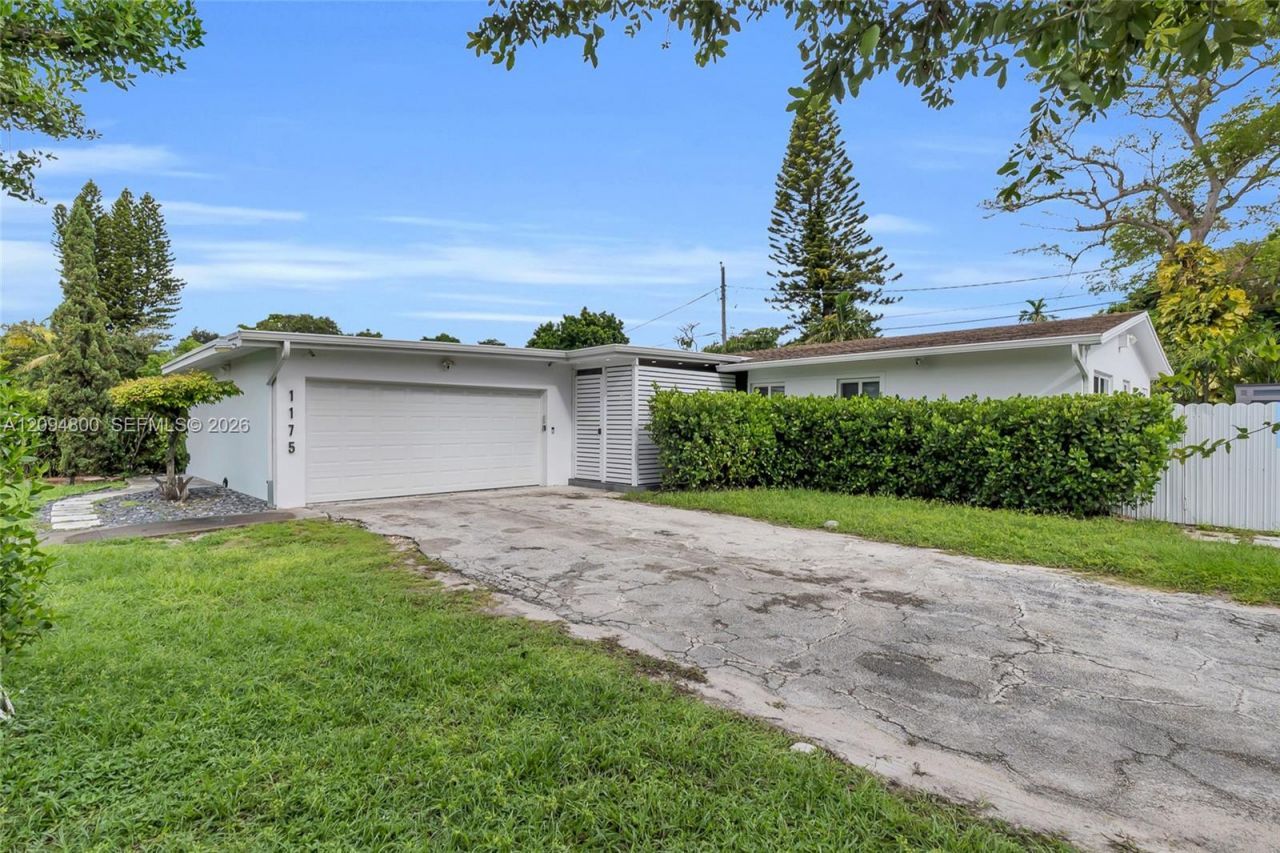 1175 NE 109th St , Miami, FL 33161 Photo
