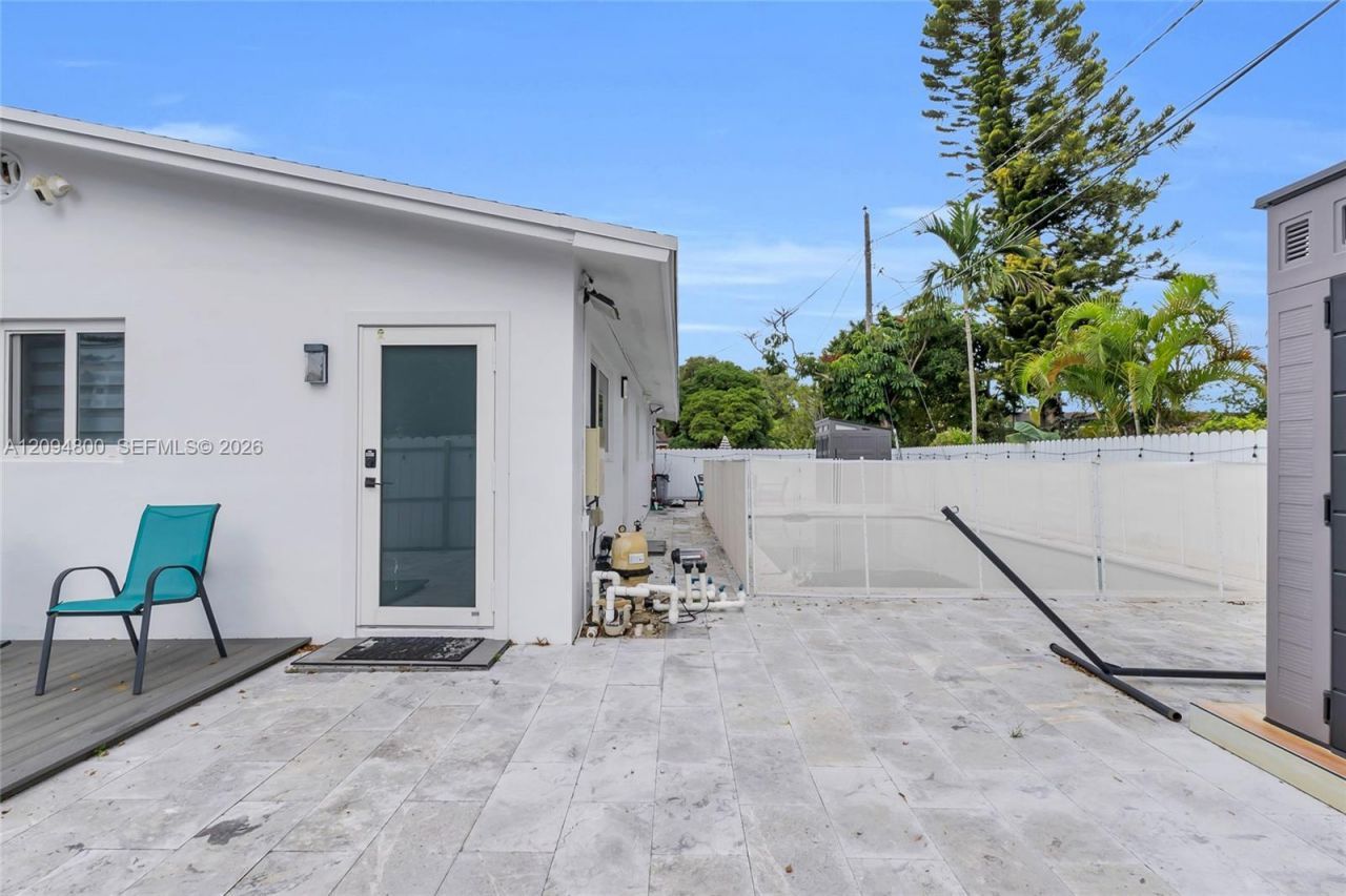 1175 NE 109th St , Miami, FL 33161 Photo