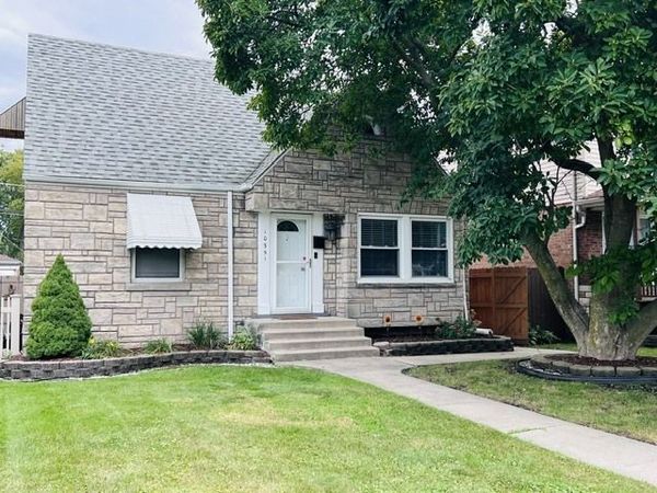 10551 S Kedzie Avenue, Chicago, IL 60655