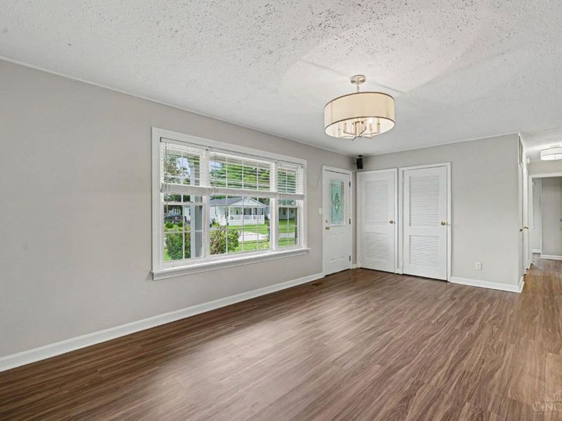 1205 Sunrise Drive, Loveland, OH 45140 Photo 3