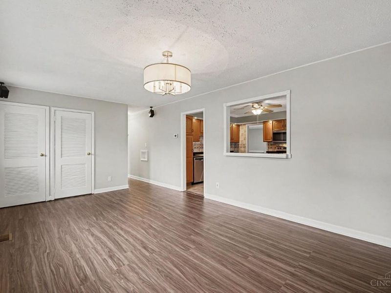 1205 Sunrise Drive, Loveland, OH 45140 Photo 4