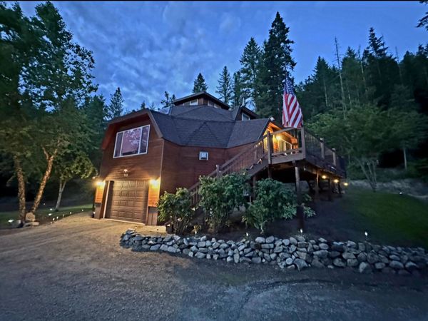 22292 N Leclerc Rd, Cusick, WA 99119