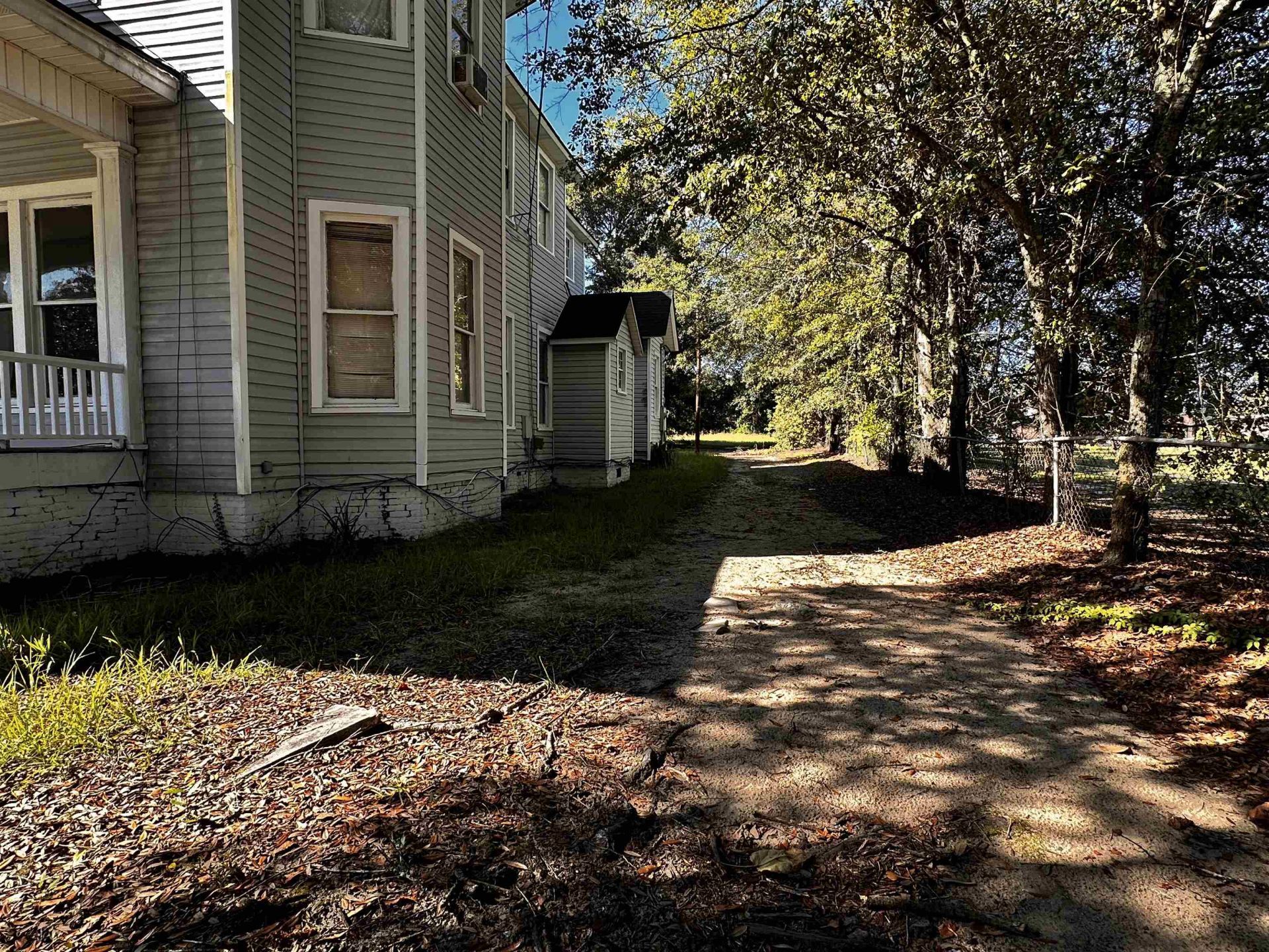 211 E Brooks St.  Photo 11