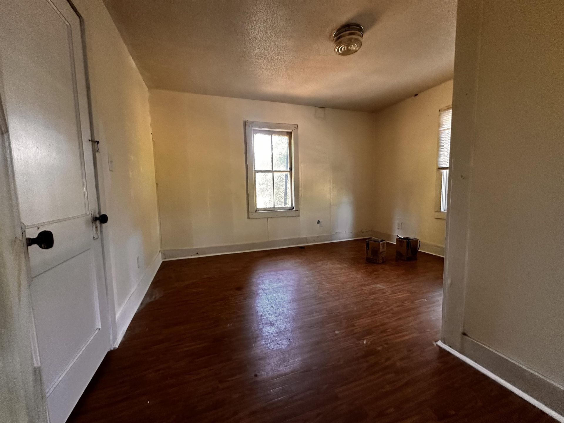 211 E Brooks St.  Photo 6