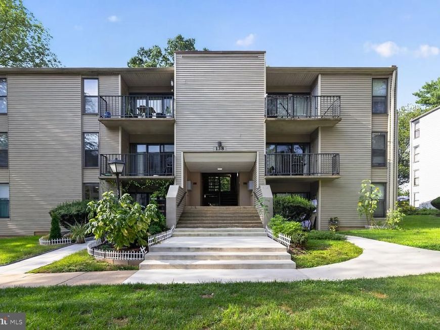 138 Duvall Lane, Unit 251-201, Gaithersburg, MD 20877 Main Photo